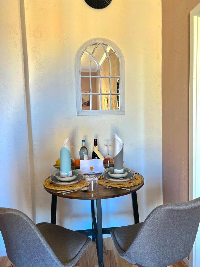 Elbling Apartment Mit Terrasse - Netflix - Parkplatz - Weinbergblick Meißen Kültér fotó